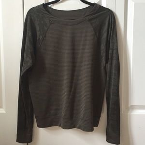 Lululemon Athletica long sleeve