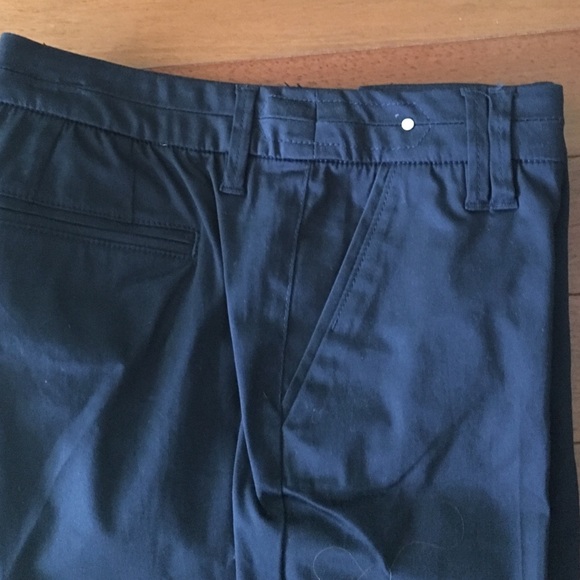 Intro Crop Pants - Picture 2 of 3