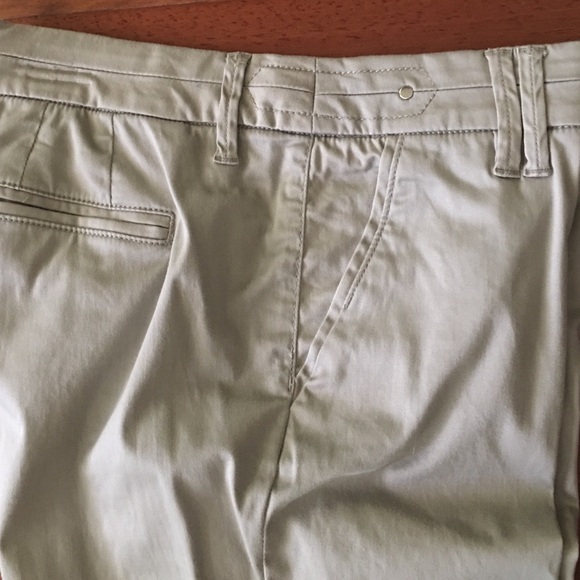 Intro Crop Pants - Picture 3 of 3