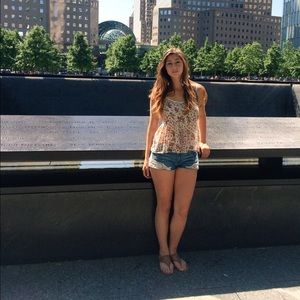 Meet your Posher, Nicole