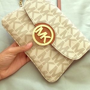 MK purse