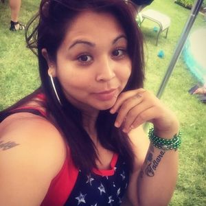 Meet your Posher, Elizabeth