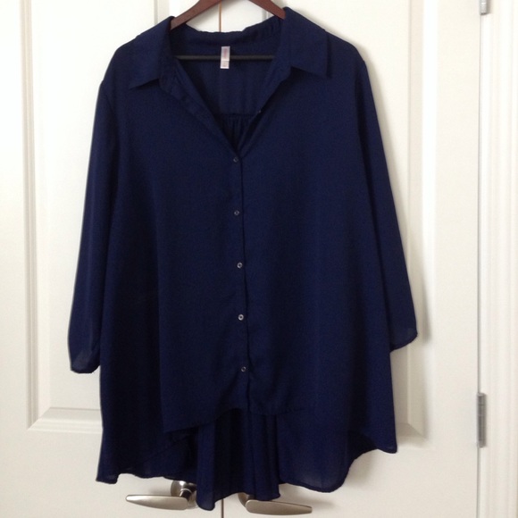 Xhiliration hi lo blouse navy