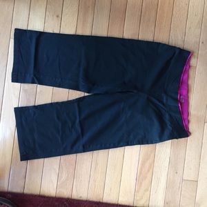 Capri yoga pants