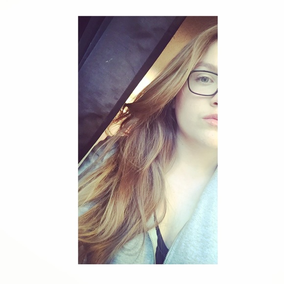 Meet your Posher, Kayleigh - Picture 1 of 1