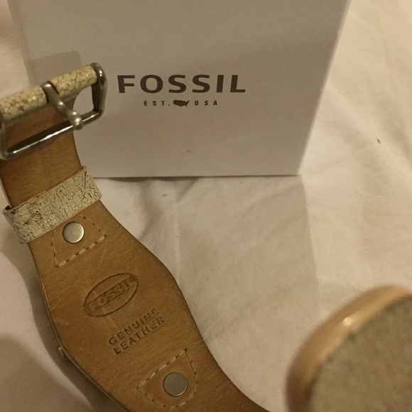 Fossil watch - Picture 4 of 4