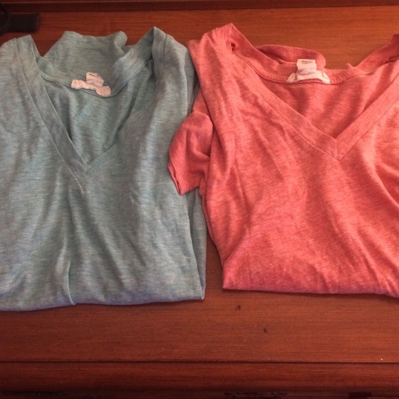 V-NECK TSHIRT BUNDLE- FOREVER 21