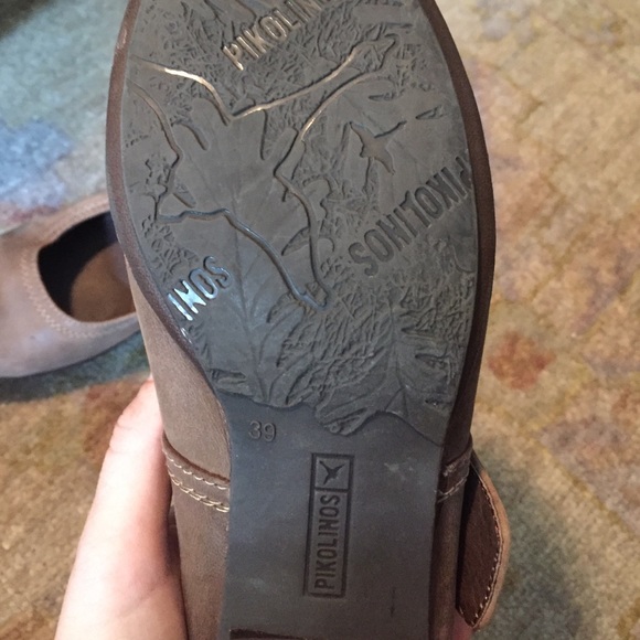 COMFORTABLE Heels 1.5" - Picture 3 of 3