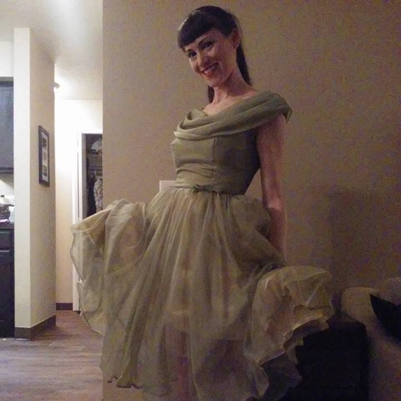 Meet your Posher, Dani