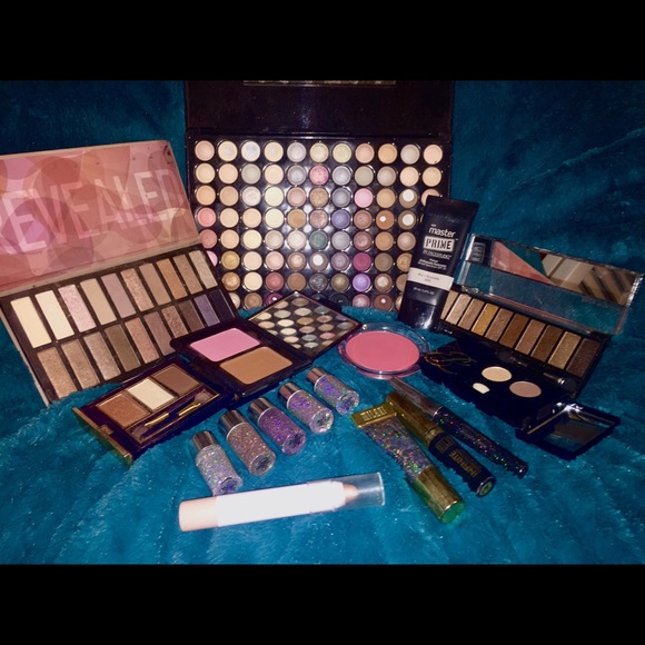 HUGE MAKEUP LOT ❤️