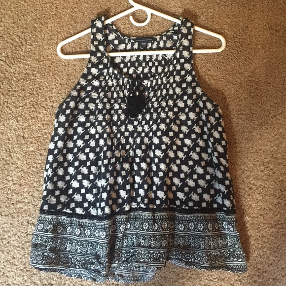 Black and White Abstract Tank-top
