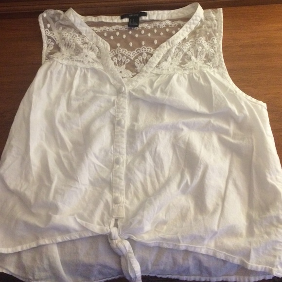 White Lace Tank with front tie- FOREVER 21