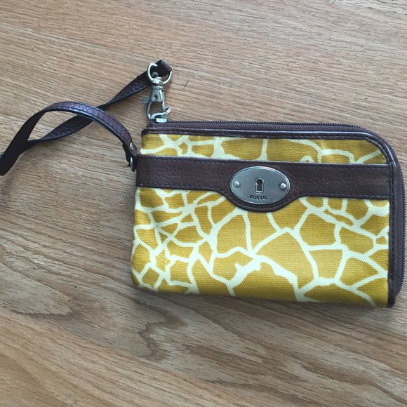 Fossil wristlet