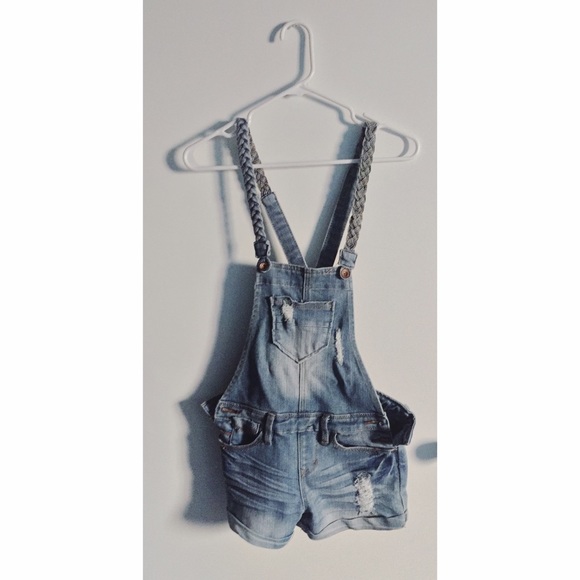 Dollhouse denim overall shorts