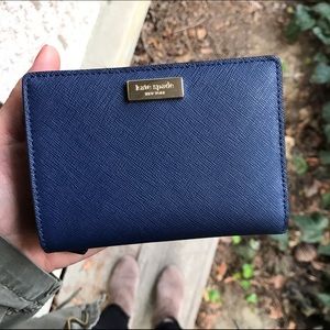 Kate Spade Newbury Lane wallet