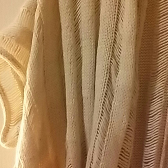 Sweater Shaw - Picture 2 of 2