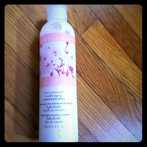 Avon smooth natural body lotion