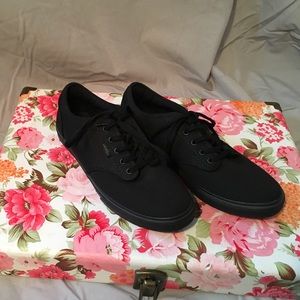 Black "Atwood Low" Vans