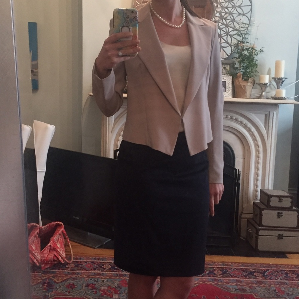 Theory cropped open blazer tan size 4