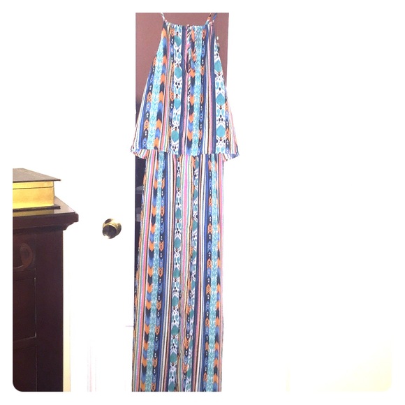 🔥beautiful multi print maxi dress. Empire waist.
