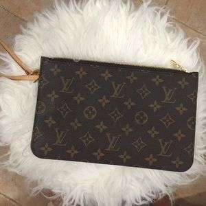 Louis Vuitton Clutch