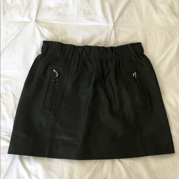 NWT! Black leather mini skirt with zipper pockets