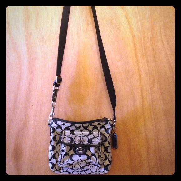 Coach Mini messenger