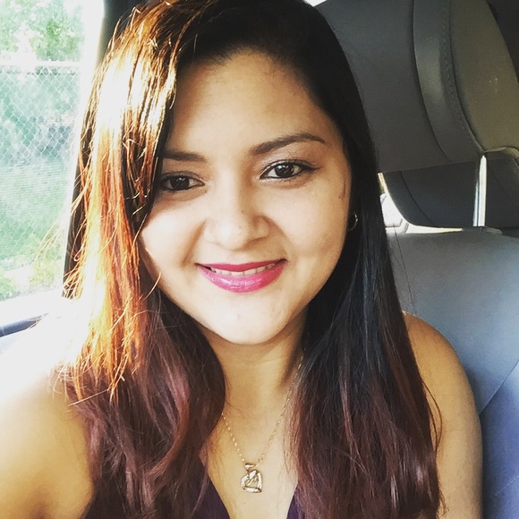 Meet your Posher, Eva - Picture 1 of 1