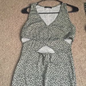 Black and white cutout sleeveless dress