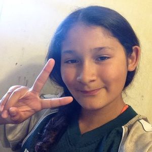 Meet your Posher, Alexandra