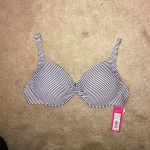 Xhilaration navy/white striped swim top size large