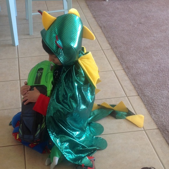 Childs dragon cape costume