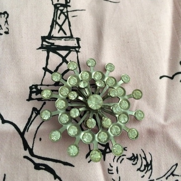 Vintage rhinestone brooch - Picture 1 of 1