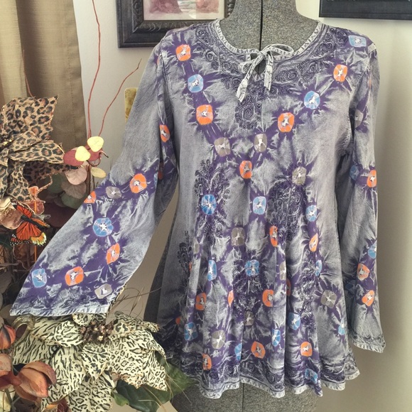 2 DAYS ONLY 😍 Tie Dye Top W/ Embroidery😍