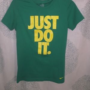 Nike t-shirt