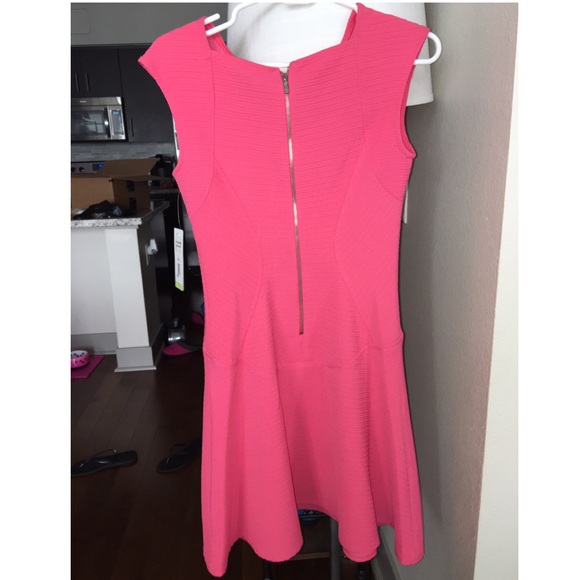Adorable Pink/Coral Dress NWT - Picture 2 of 4