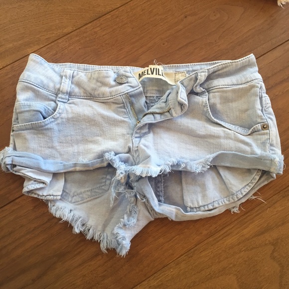 Brandy Melville Pants - Brandy Melville light blue shorts