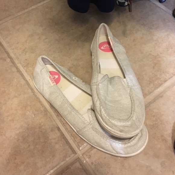 Roxy slip ons - Picture 1 of 1
