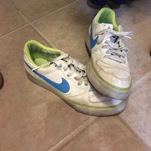 Nike shoes