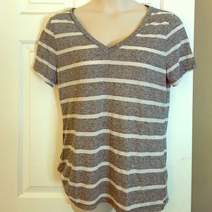 Old Navy Gray/White Striped V-Neck Tee, Size XL