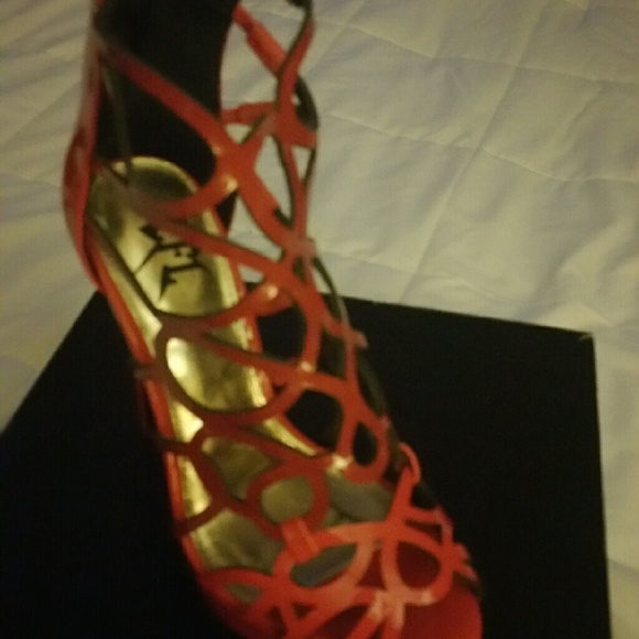 Shoes - Picture 3 of 3