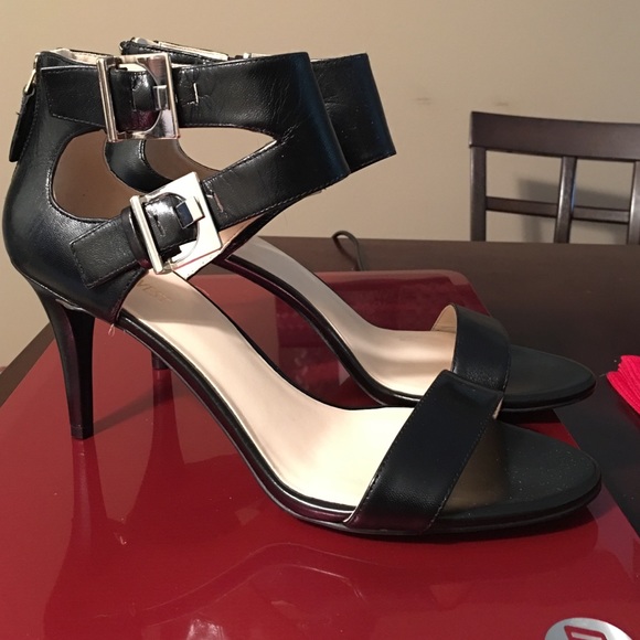 🆕🌻New Nine West sandals🌻🆕 - Picture 1 of 3