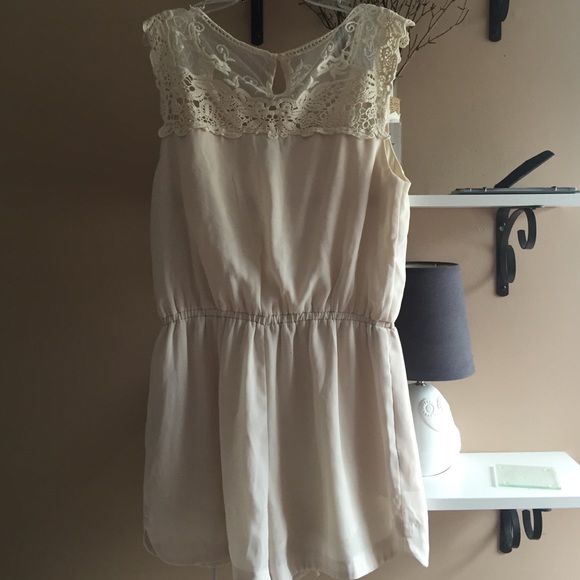 Romper - Picture 2 of 2