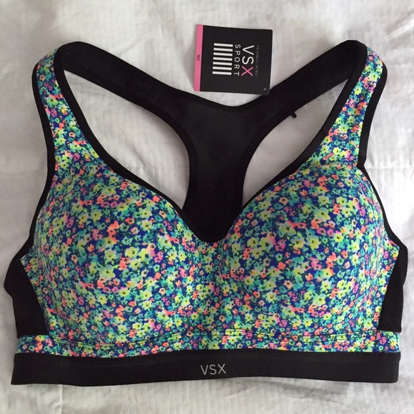 Incredible by Victoria's Secret VSX Sport Bra