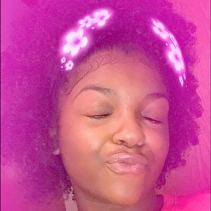 Meet your Posher, Kiara