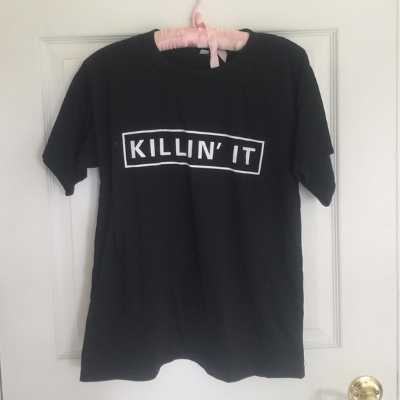 GRAPHIC TEE URBAN