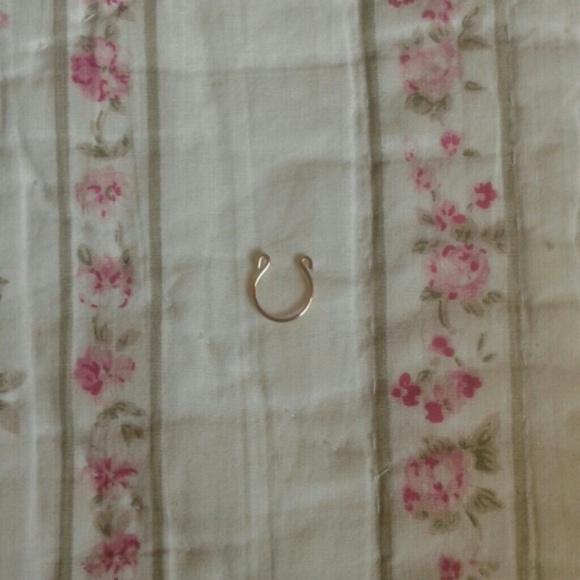 LAST ONE gold faux septum piercing