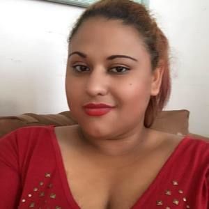 Meet your Posher, Dinora