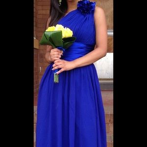 Royal blue dress size 0, wore once.