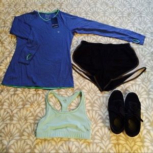 NWT Blue & Green Long Sleeve Activewear Shirt 💚💙